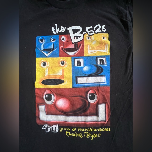 B-52’s 2018 Concert T-shirt 40 Years Of Multidimensional Musical Mayhem Size M - Picture 3 of 12